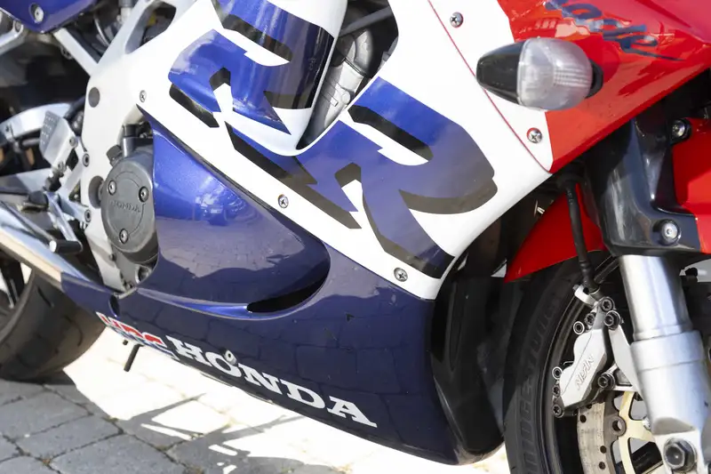 1999 Honda Fireblade CBR900RR (SC33) 918cc-Sold