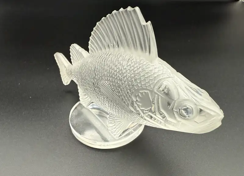 'Perche' Mascot by René Lalique in Opalescent Glass-For Sale