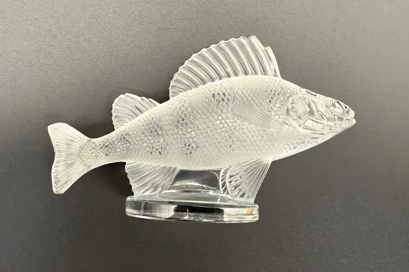'Perche' Mascot by René Lalique in Opalescent Glass-For Sale