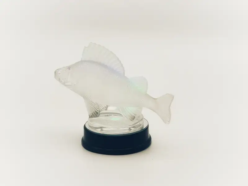 'Perche' Mascot by René Lalique in Opalescent Glass-For Sale