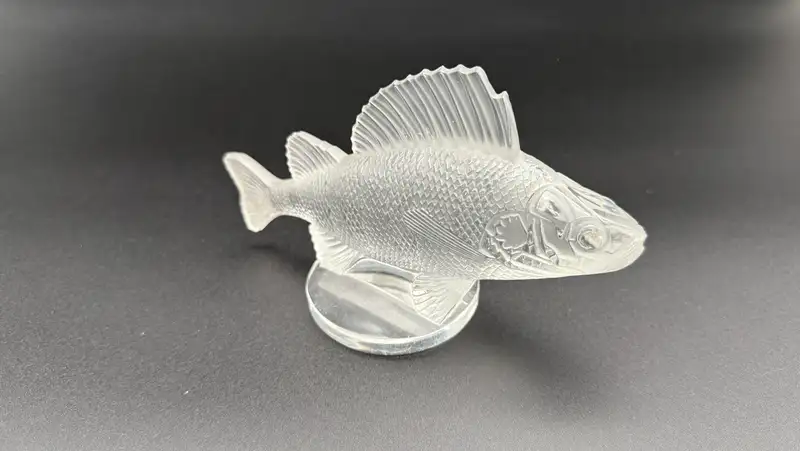 'Perche' Mascot by René Lalique in Opalescent Glass-For Sale