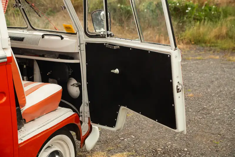 1966 Volkswagen Splitscreen Camper-Sold