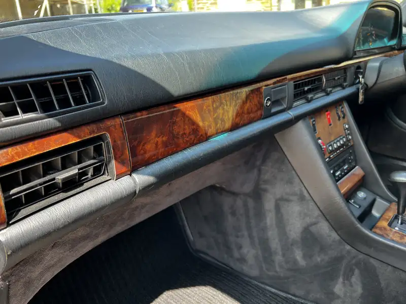 1986 Mercedes-Benz 560 SEL (W126)-For Sale