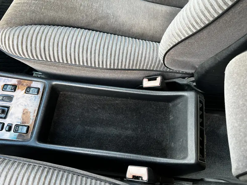 1986 Mercedes-Benz 560 SEL (W126)-For Sale