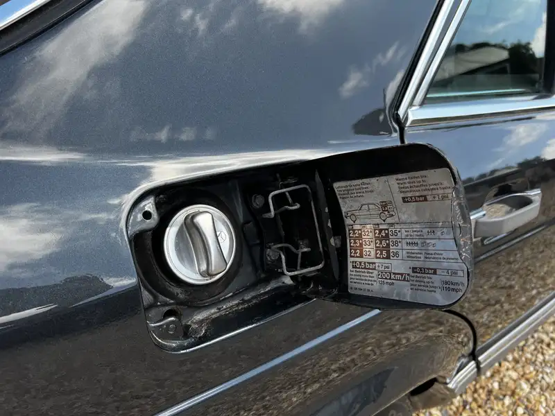 1986 Mercedes-Benz 560 SEL (W126)-For Sale
