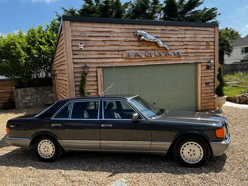 1986 Mercedes-Benz 560 SEL (W126)-Sold