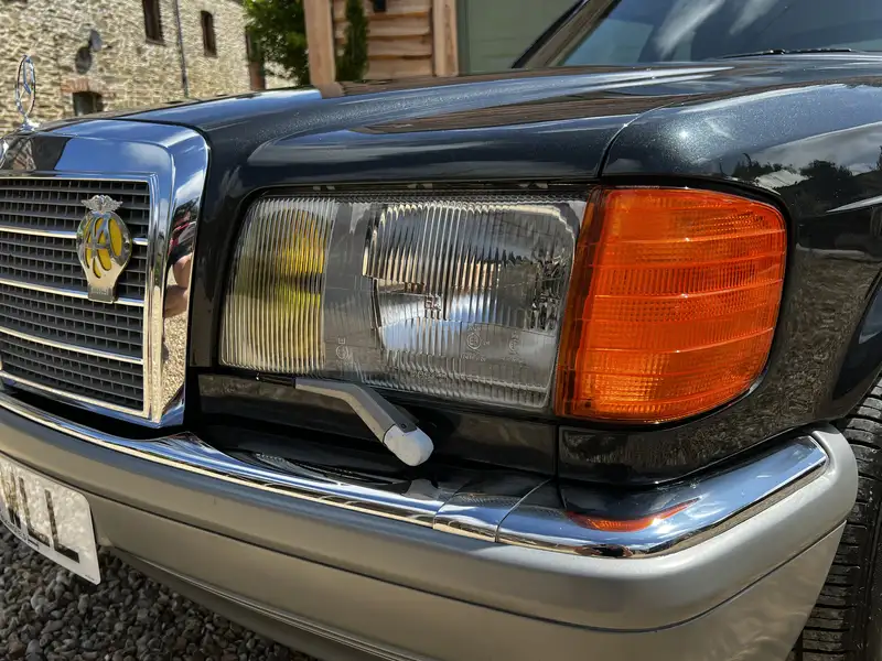 1986 Mercedes-Benz 560 SEL (W126)-For Sale