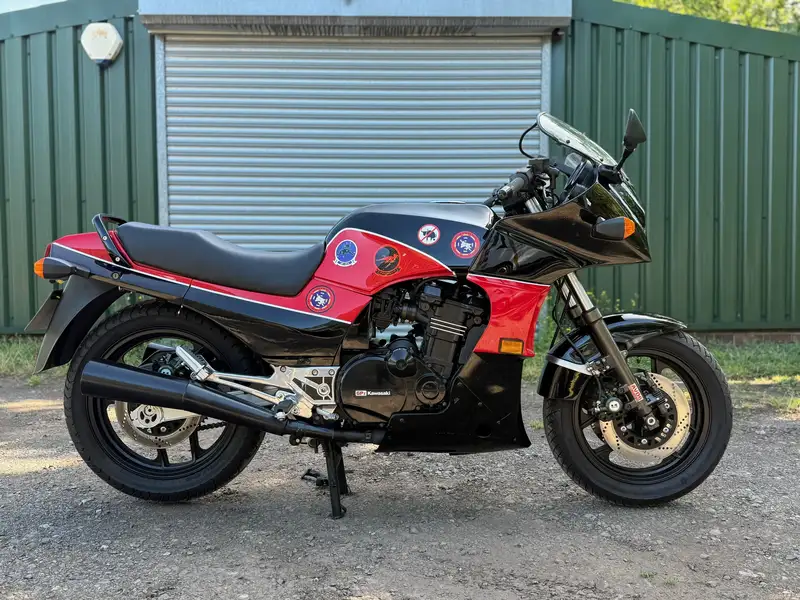 Iconic Auctioneers | 1984 Kawasaki GPZ900 'Top Gun' Replica 908cc-Sold