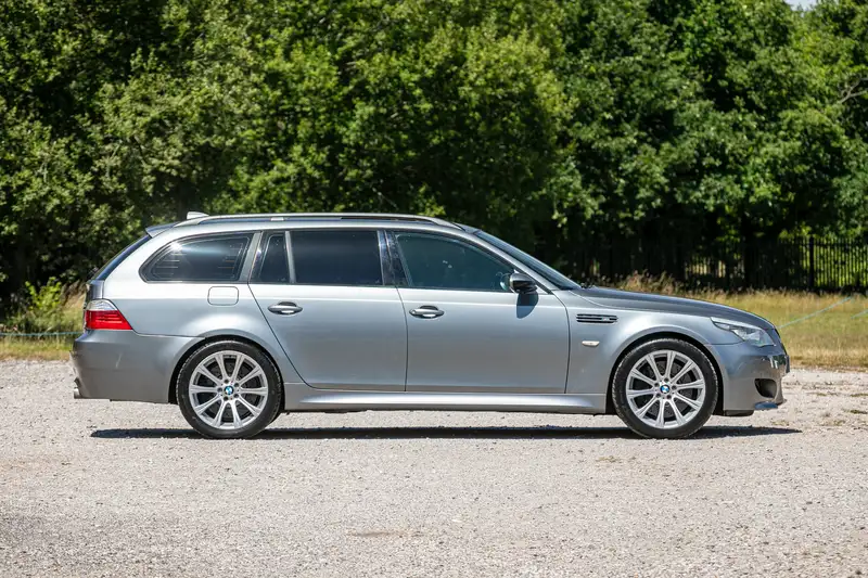 2007 BMW M5 Touring (E61)-For Sale