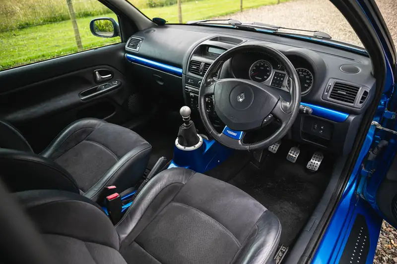 2003 Renault Clio V6 RenaultSport 255 (Phase 2)-Sold