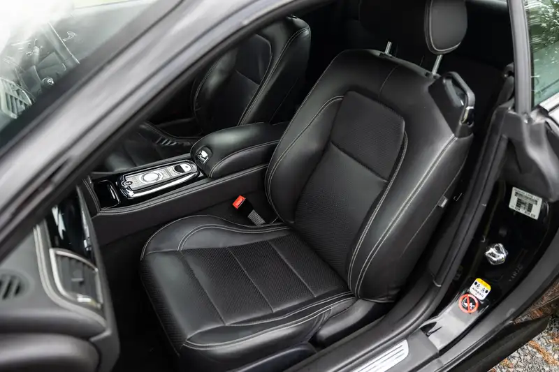 2011 Jaguar XKR Coupé-For Sale