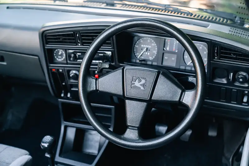 1986 Vauxhall Cavalier 1.8 Cabriolet-For Sale