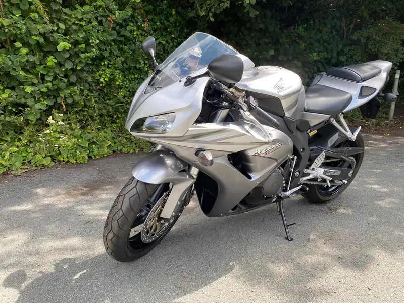 2006 Honda Fireblade CBR1000RR 998cc - Brand New-For Sale