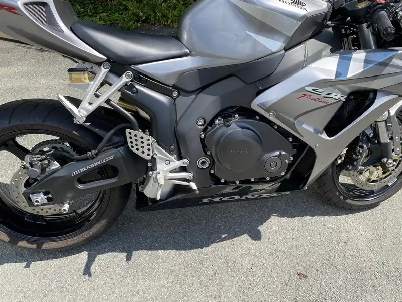 2006 Honda Fireblade CBR1000RR 998cc - Brand New-For Sale