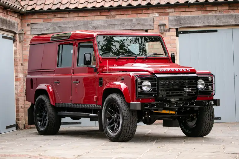 Iconic Auctioneers | 2014 Land Rover Defender 110 'Voodoo V8'-Sold
