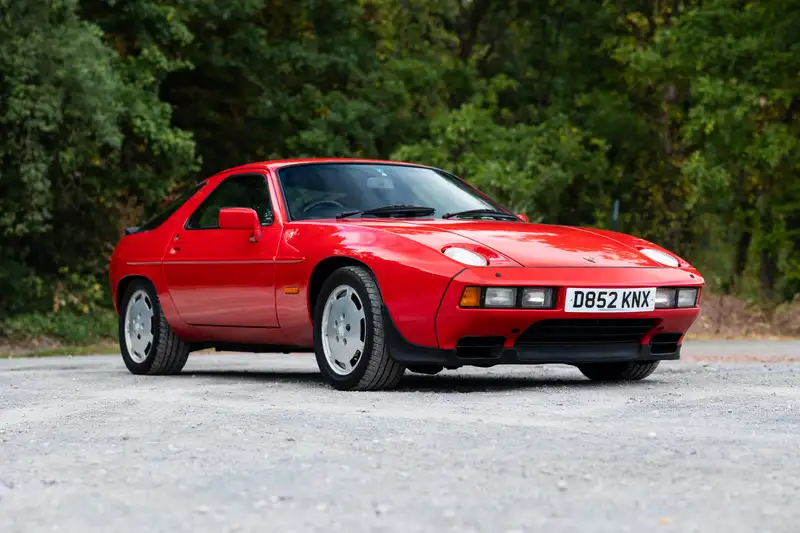 Iconic Auctioneers | 1986 Porsche 928 S2.5 (Manual)-Sold