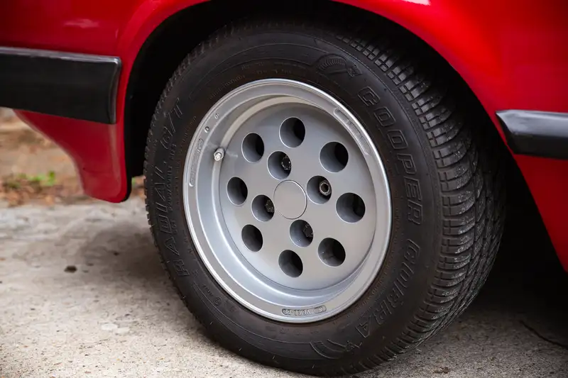 1983 Ford Capri 2.8 Injection-For Sale