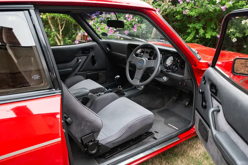 1983 Ford Capri 2.8 Injection-For Sale