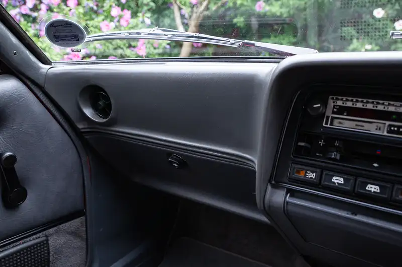1983 Ford Capri 2.8 Injection-For Sale