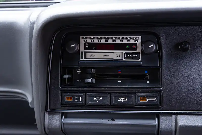 1983 Ford Capri 2.8 Injection-For Sale