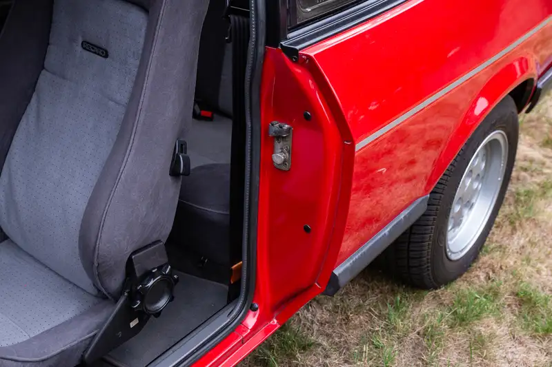 1983 Ford Capri 2.8 Injection-For Sale