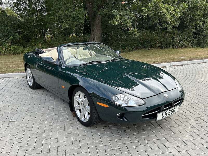 1997 Jaguar XK8 Convertible -...