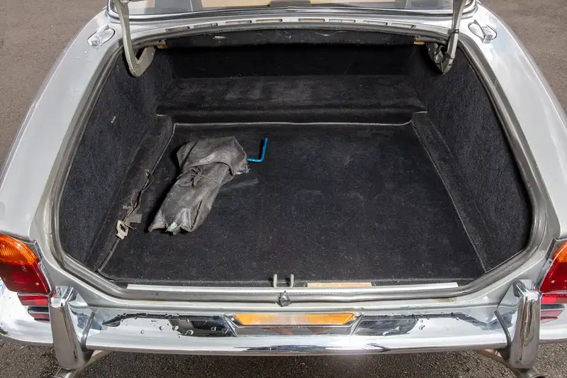 1971 Daimler 4.2-For Sale