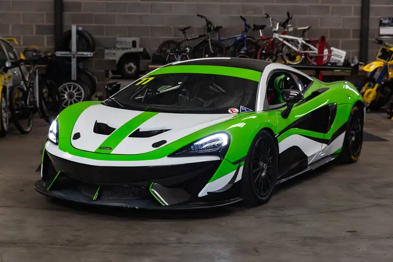 2016 McLaren 570 GT4-For Sale