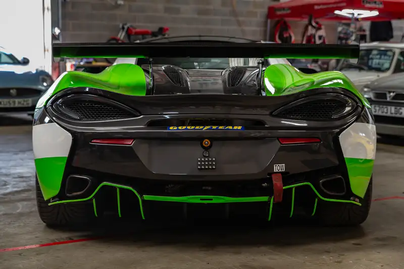 2016 McLaren 570 GT4-For Sale