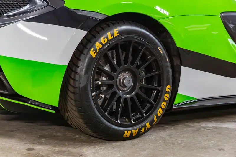 2016 McLaren 570 GT4-For Sale
