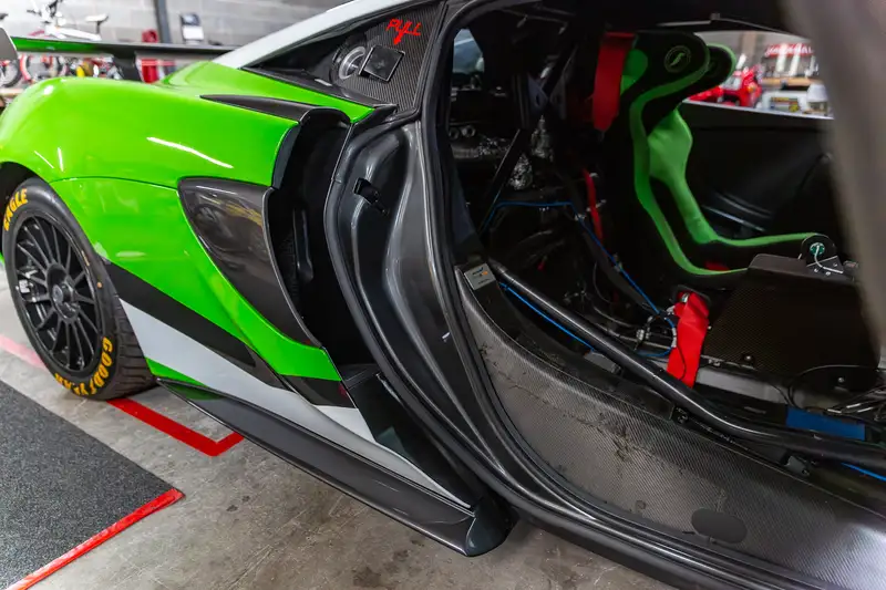 2016 McLaren 570 GT4-For Sale