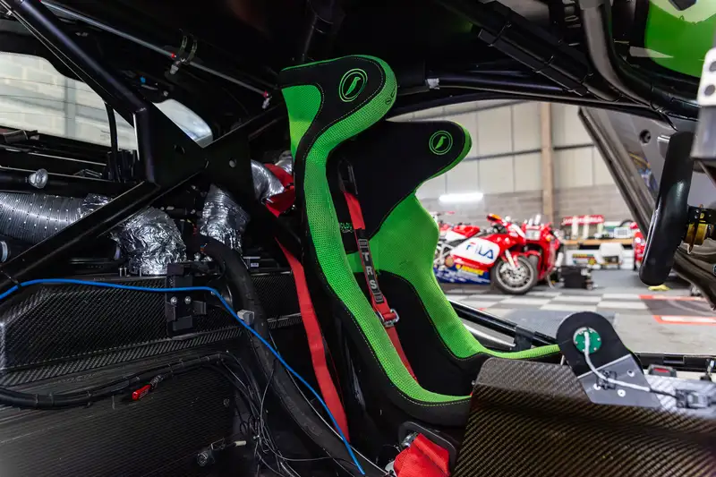 2016 McLaren 570 GT4-For Sale