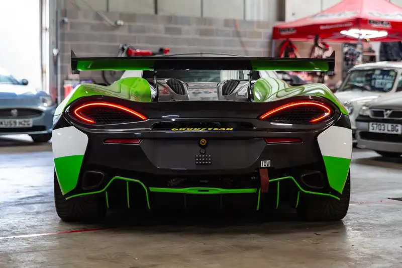 2016 McLaren 570 GT4-For Sale