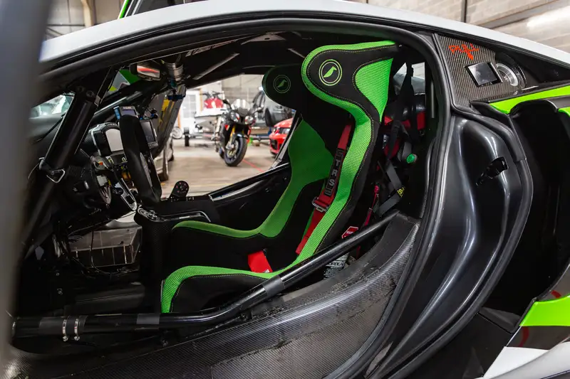 2016 McLaren 570 GT4-For Sale
