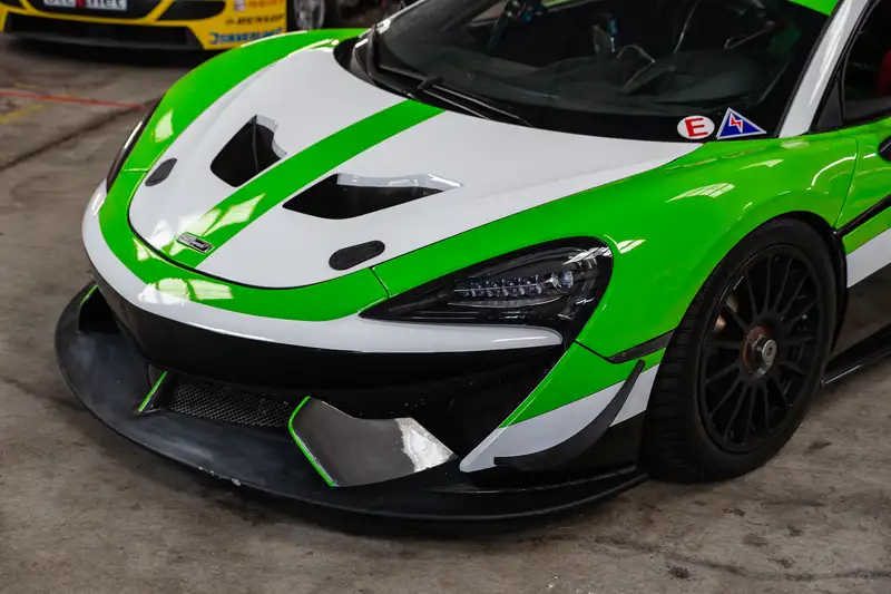 2016 McLaren 570 GT4-For Sale