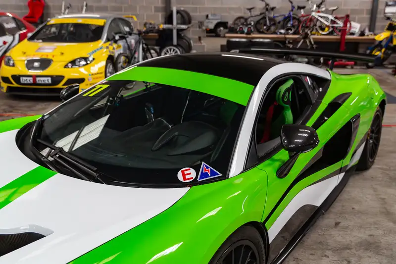 2016 McLaren 570 GT4-For Sale