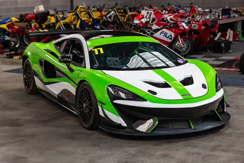 2016 McLaren 570 GT4-For Sale