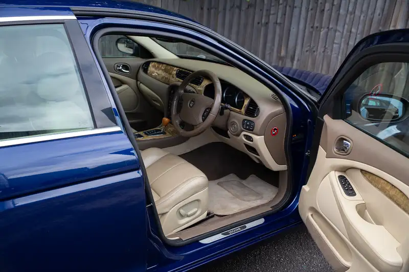 2005 Jaguar S-Type 2.7 V6 SE-For Sale
