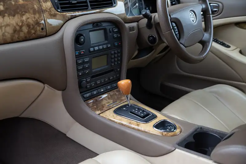 2005 Jaguar S-Type 2.7 V6 SE-For Sale