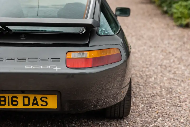 1989 Porsche 928 GT-For Sale