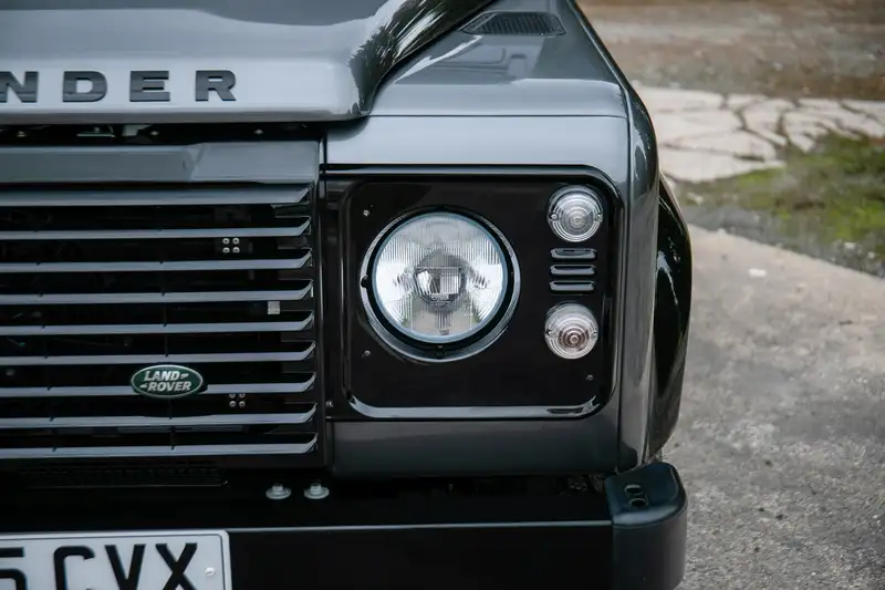 2015 Land Rover Defender 90 Landmark TDCi - Eight Miles-For Sale