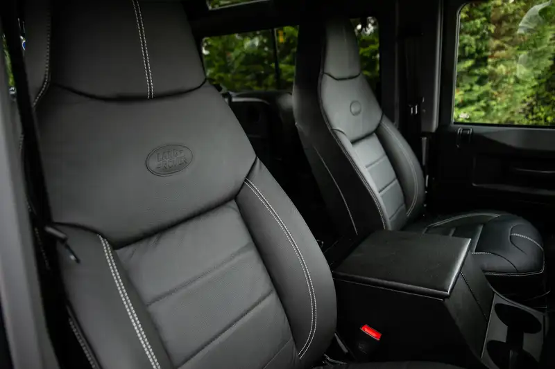 2015 Land Rover Defender 90 Landmark TDCi - Eight Miles-For Sale