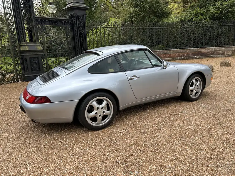 1995 Porsche 911 (993) Carrera 4 - Manual LHD-For Sale