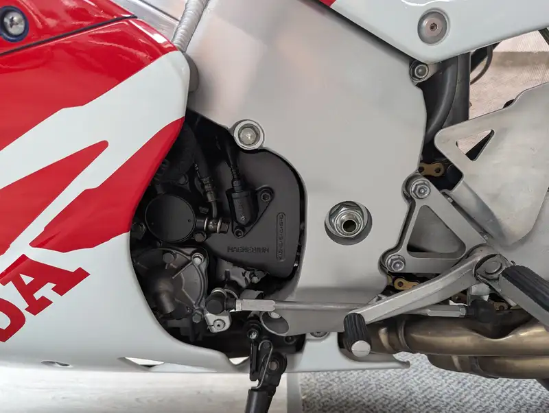 1998 Honda RVF750 RC45 749cc-For Sale