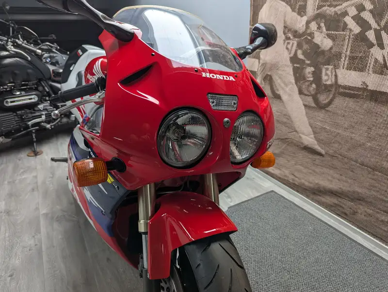 1998 Honda RVF750 RC45 749cc-For Sale