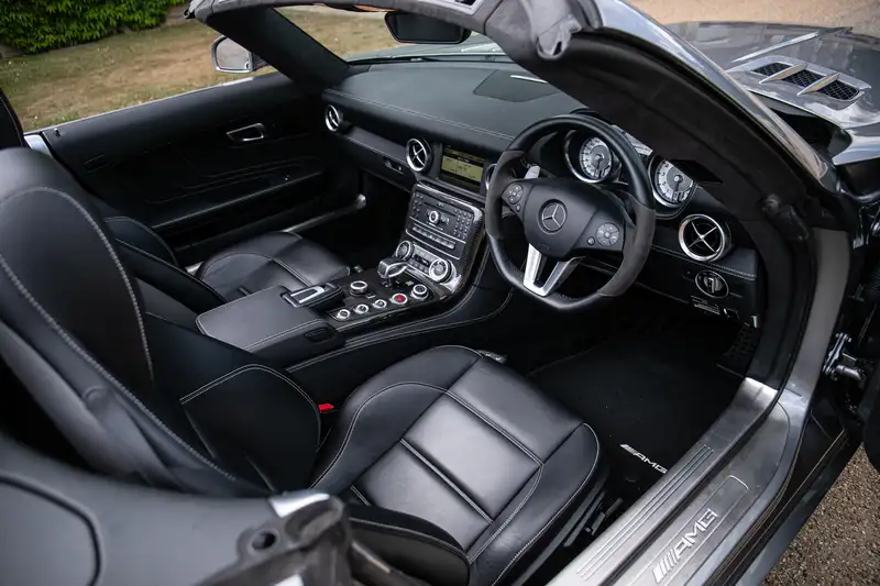 2014 Merecedes-Benz SLS 6.2 63 V8 AMG Roadster-For Sale