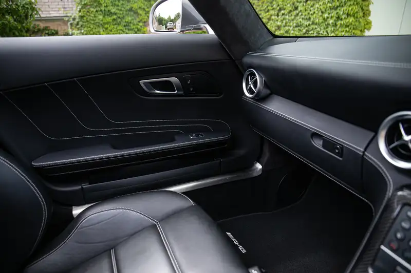 2014 Merecedes-Benz SLS 6.2 63 V8 AMG Roadster-For Sale