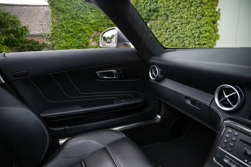 2014 Merecedes-Benz SLS 6.2 63 V8 AMG Roadster-For Sale