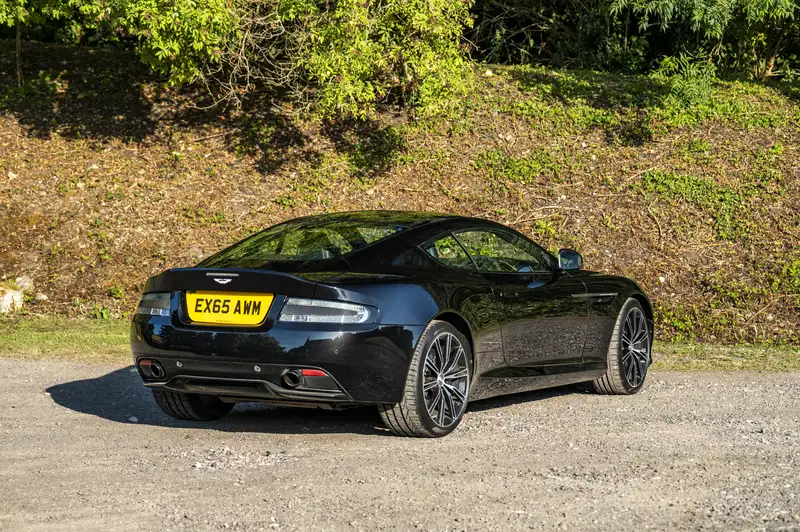 2015 Aston Martin DB9 6.0 V12 'Carbon Edition' Coupé-For Sale