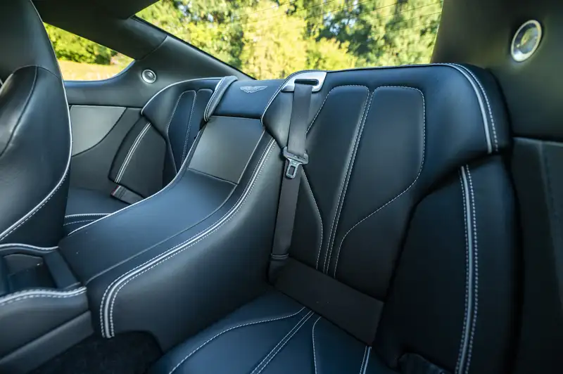 2015 Aston Martin DB9 6.0 V12 'Carbon Edition' Coupé-For Sale